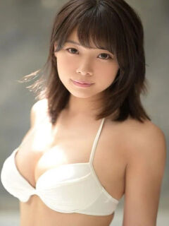 八木奈奈